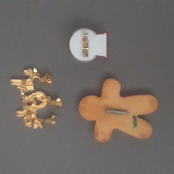 Christmas Pins - Picture 5 of 5